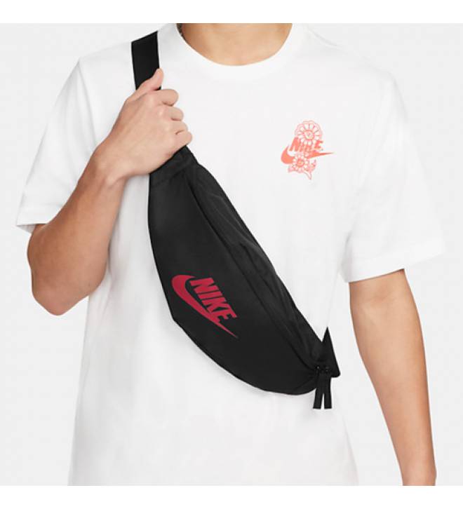 NIKE HERITAGE WAIST PACK DB0490-013 NIKE HERITAGE WAIST PACK DB0490-013